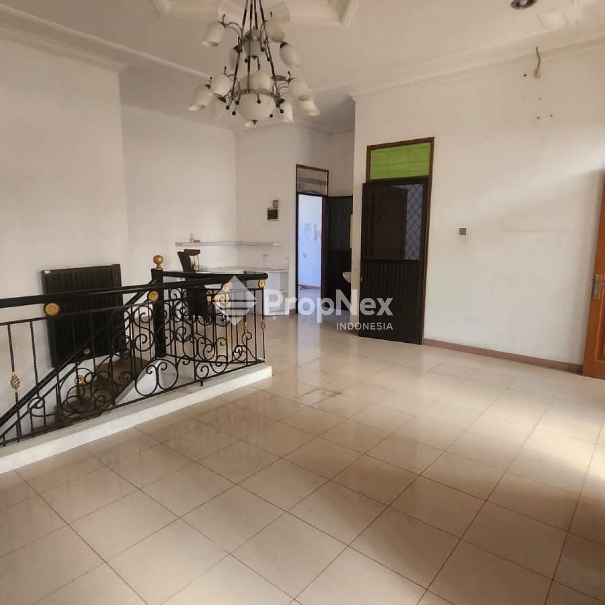Rumah Pakuwon City — foto 2